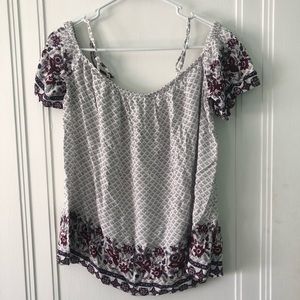 Target off the shoulder tank